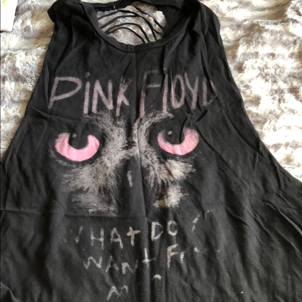 SALE 🍾 Sexy Pink Floyd tee